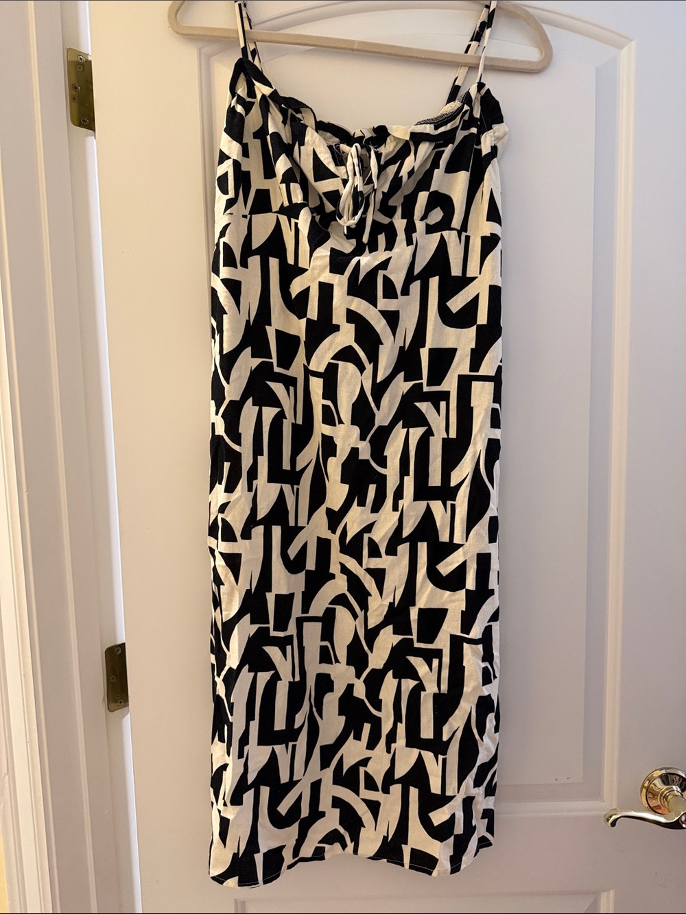 Women’s Black & White Geometric Midi Dress